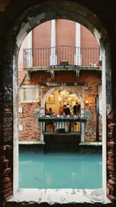 Quick Bedtime Stories for Children to Spark Sweet Dreams