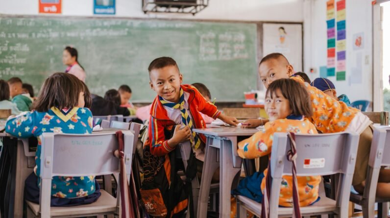 why school age kids resist bedtime practical tips that work